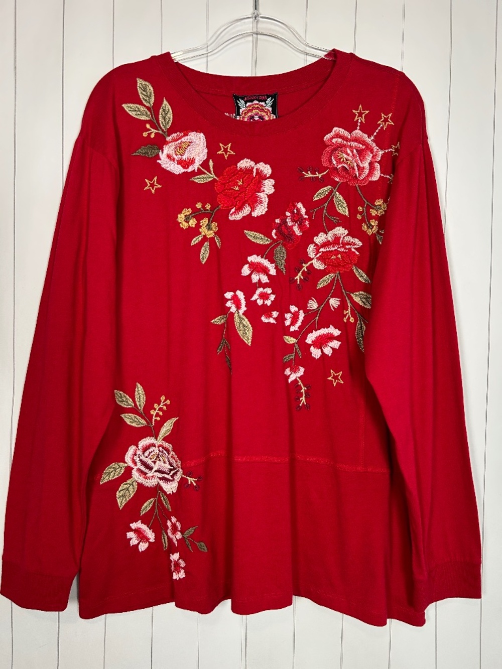 Johnny Was size XL Talisto seamed relaxed long sleeve tee shirt red embroidered